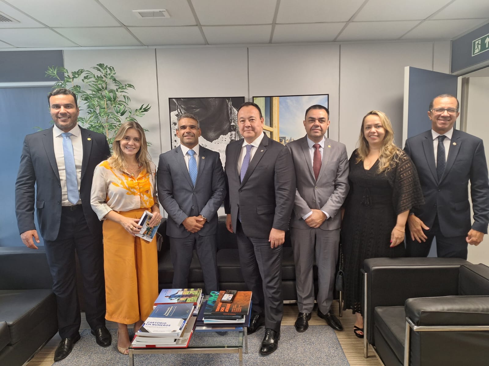 Presidentes e diretores de associações fazem visita institucional ao conselheiro do CNJ, João Paulo Schoucair