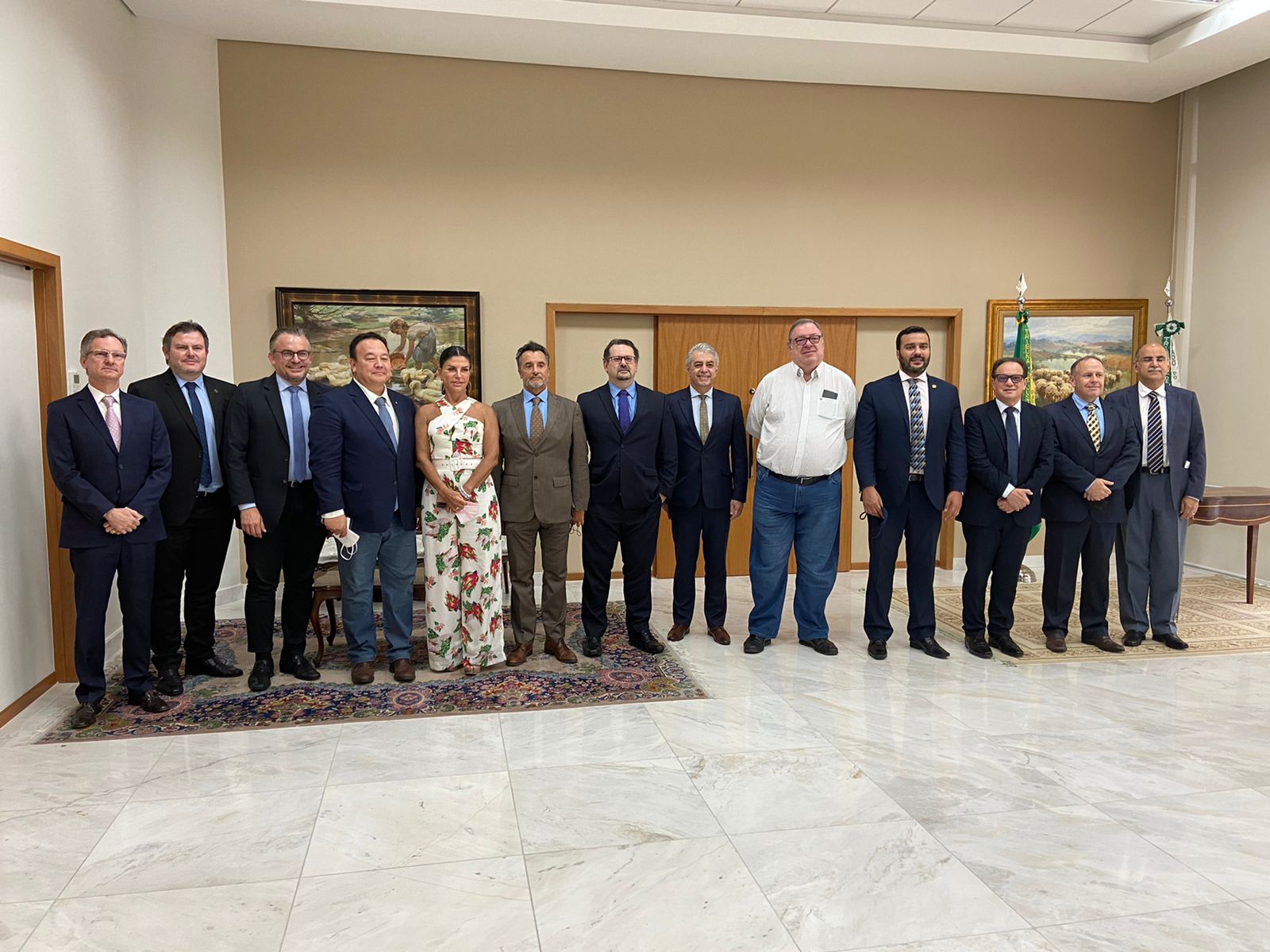 Diretoria eleita para o biênio 2022/2023 na AMAPAR se reúne com o presidente do TJPR 