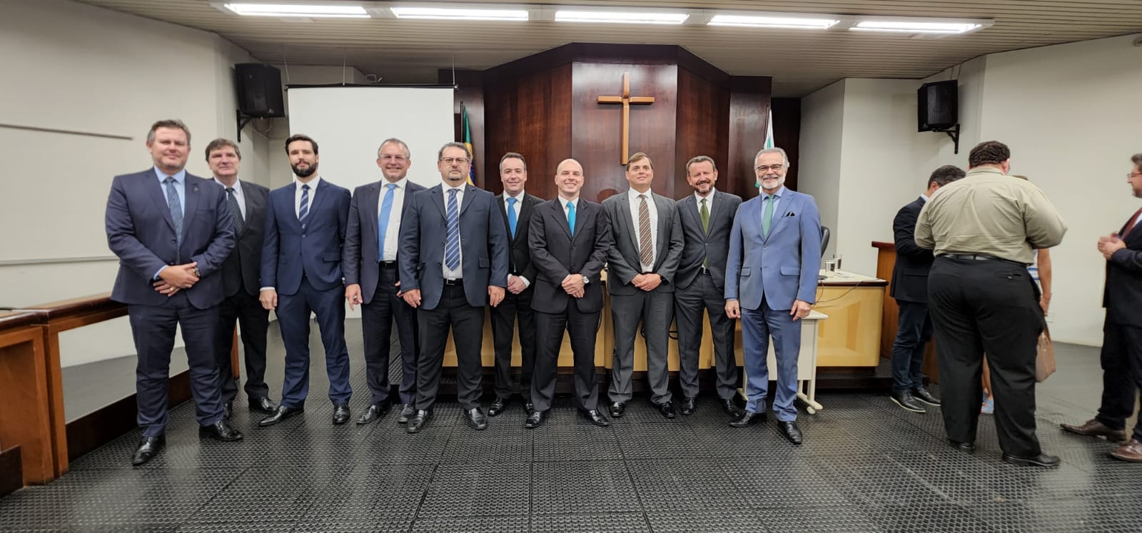 Diretoria da Amapar participa dos atos que marcam a abertura do edital do novo fórum de Maringá e inauguração em Paiçandu 