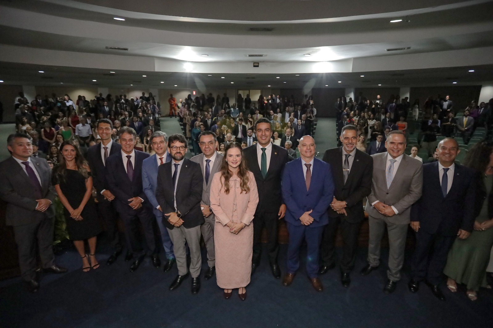 Presidente da AMAPAR e vice-presidente da AMB, Marcel Ferreira dos Santos acompanha a solenidade que marca o início da nova gestão da ASMEGO