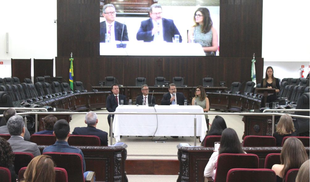 Conferência do presidente do TJPR abre o ano letivo na EMAP