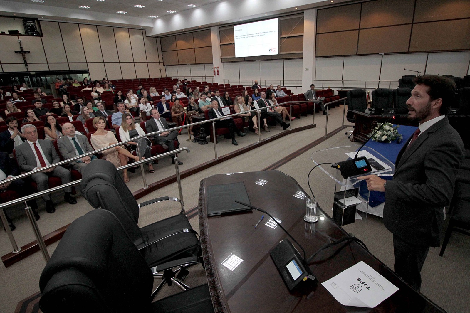 EMAP realiza aula magna da pós em Temas Atuais e Controversos da Investigação Criminal e do Processo Penal