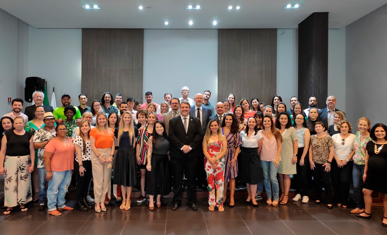 Colaboradores participam de congraçamento com diretores da AMAPAR, JUDICEMED e EMAP 
