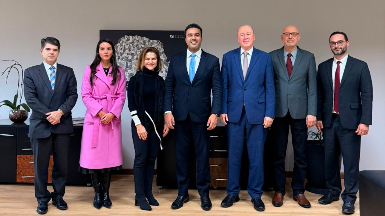 Diretoria da AMAPAR faz nova visita institucional ao corregedor-geral da Justiça Diretoria da AMAPAR faz nova visita institucional ao corregedor-geral da Justiça