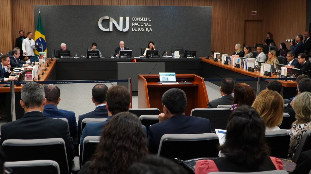 Diretorias da AMB e da AMAPAR acompanham em Brasília a 8ª sessão ordinária de 2026 do CNJ 