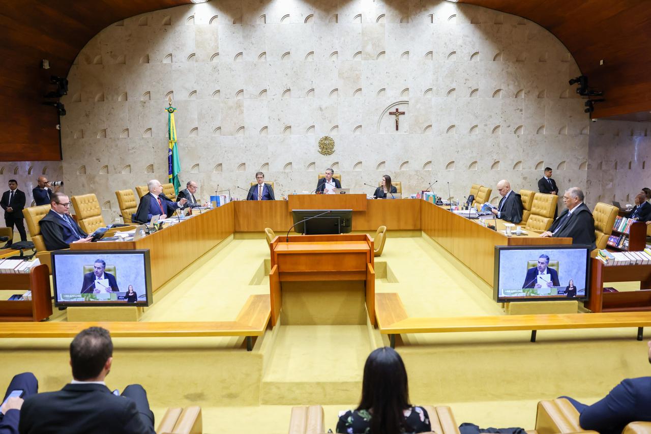 Diretorias da AMAPAR e da AMB acompanham a última sessão do ministro Barroso à frente da presidência do STF