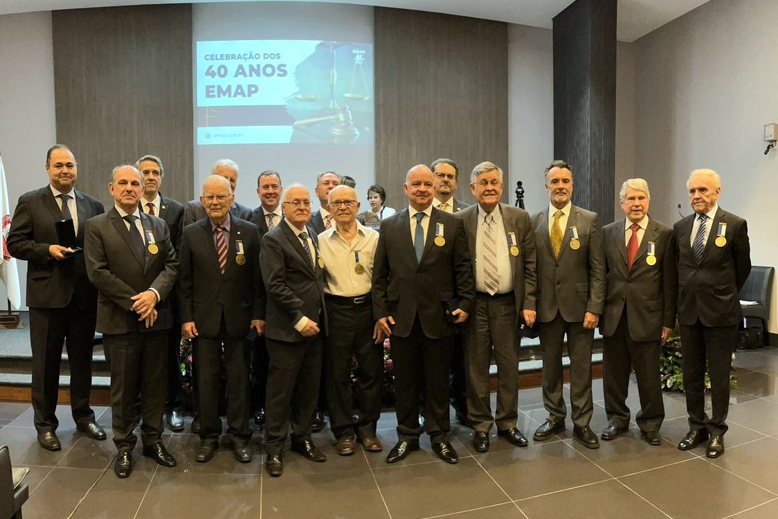 Com merecidas homenagens, magistratura e comunidade jurídica aplaudem a celebração dos 40 anos da EMAP