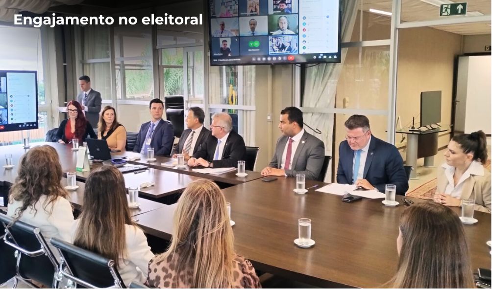 Com a participação da AMAPAR, reunião da presidência do TRE-PR com juízas e juízes eleitorais delimita as frente de trabalho 