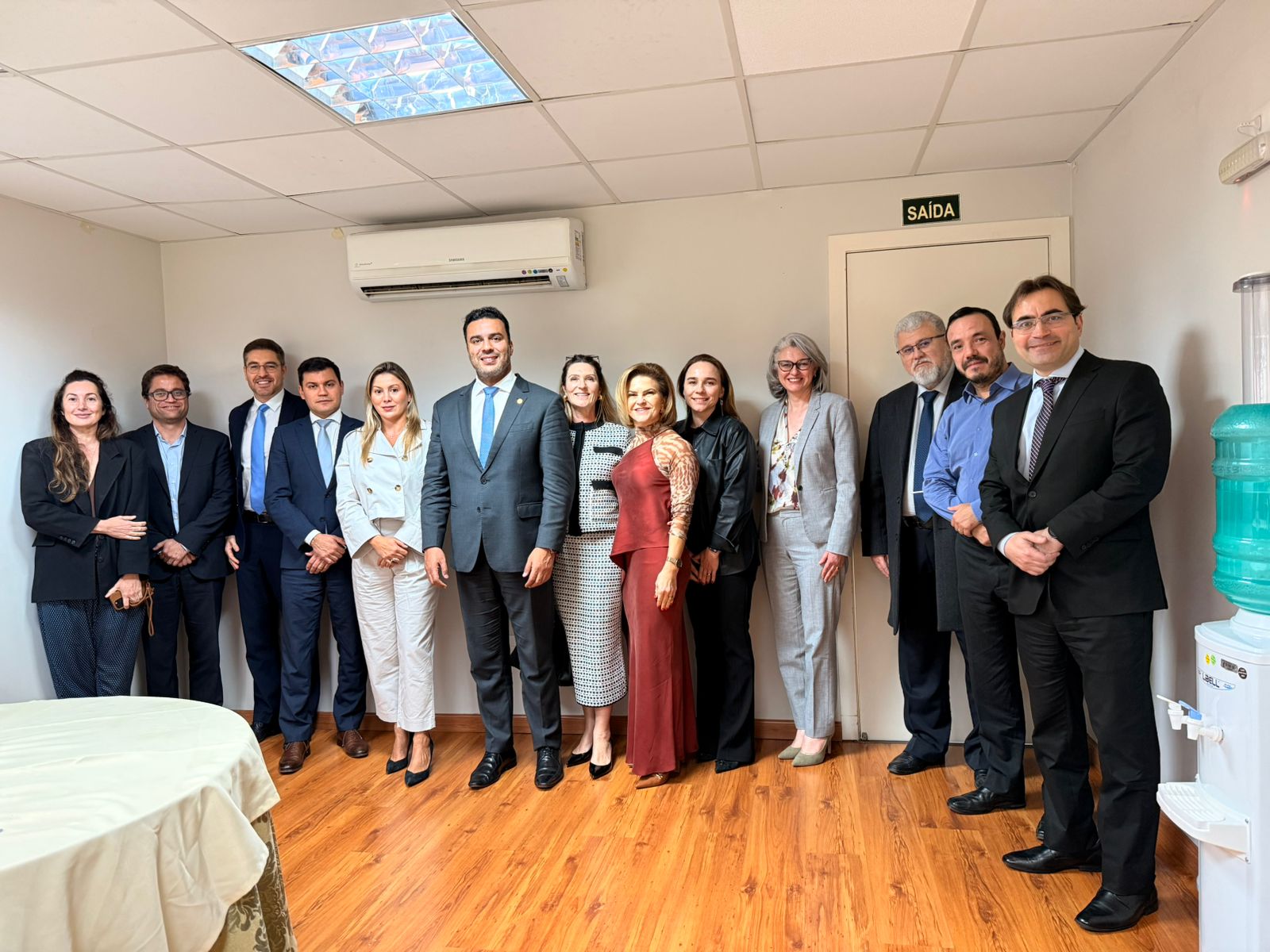 Escuta Ativa: diretoria da AMAPAR participa de encontro com juízas e juízes do Fórum Cível II