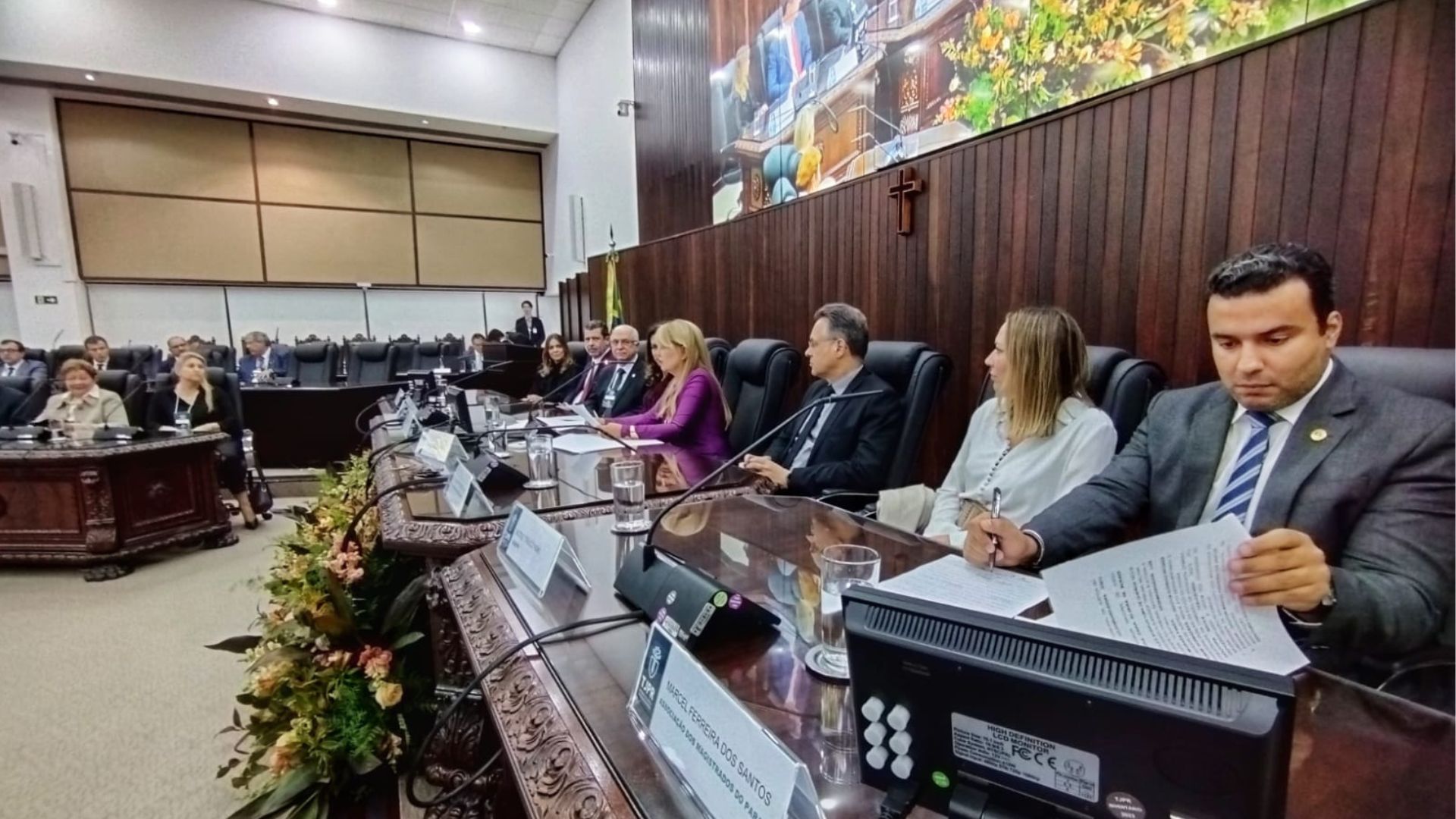 Presidente da AMAPAR destaca a atuação de juízas e juízes criminais durante a abertura do FONAJUC
