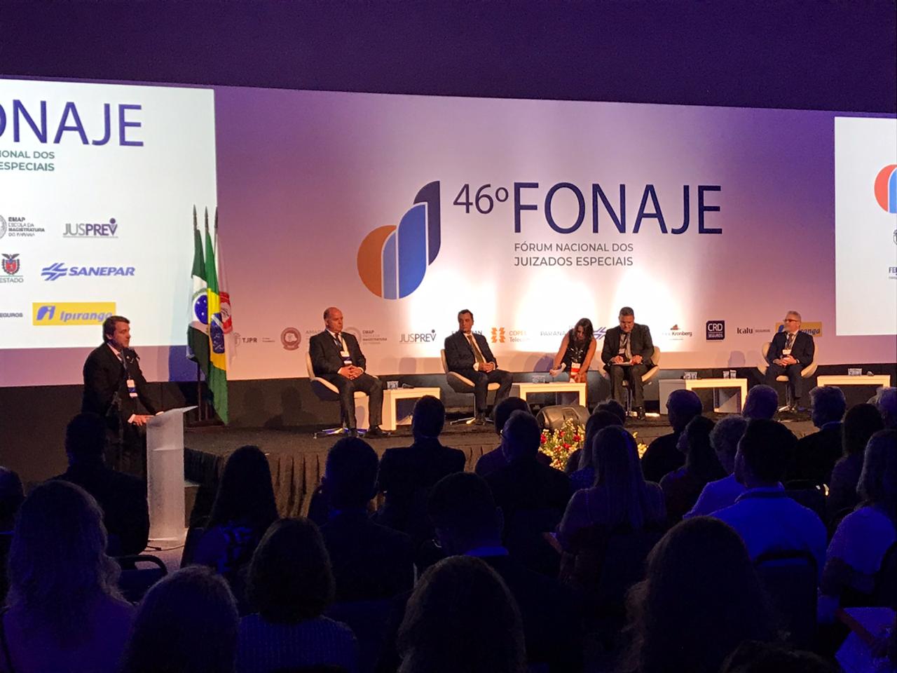 Presidente da AMAPAR discursa na abertura do 46º FONAJE