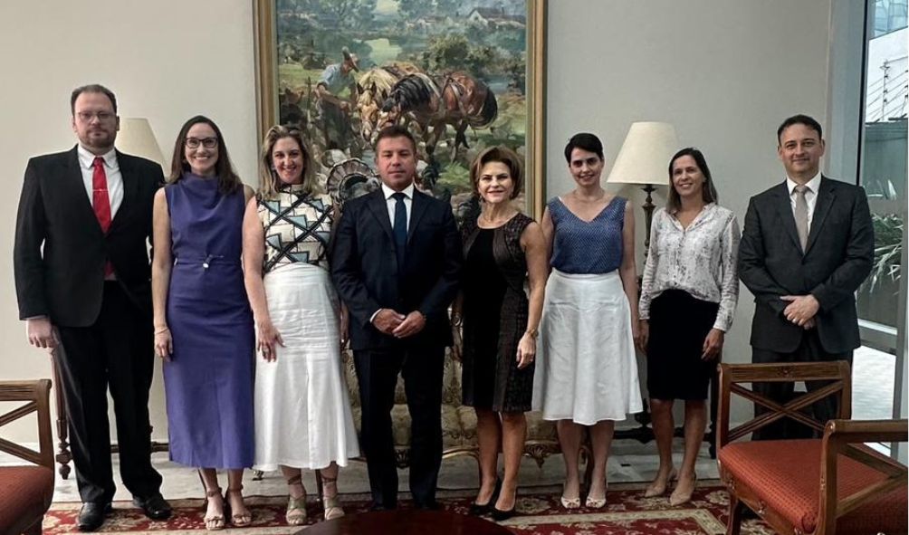 Prerrogativas da Magistratura: diretoria da AMAPAR faz reunião na presidência do TJPR 
