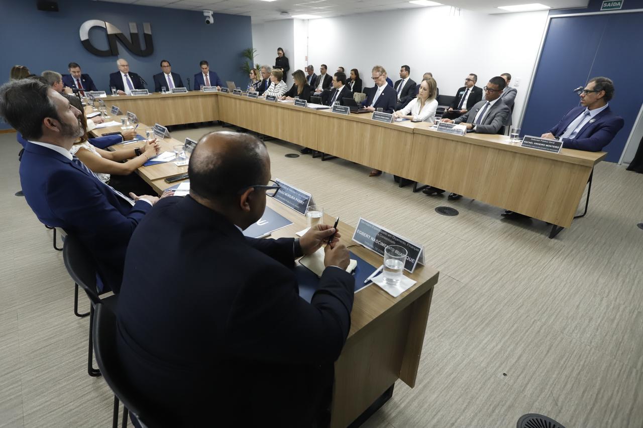 Presidente da AMAPAR participa de reunião do grupo de trabalho do CNJ para estudar propostas ao sistema remuneratório da magistratura