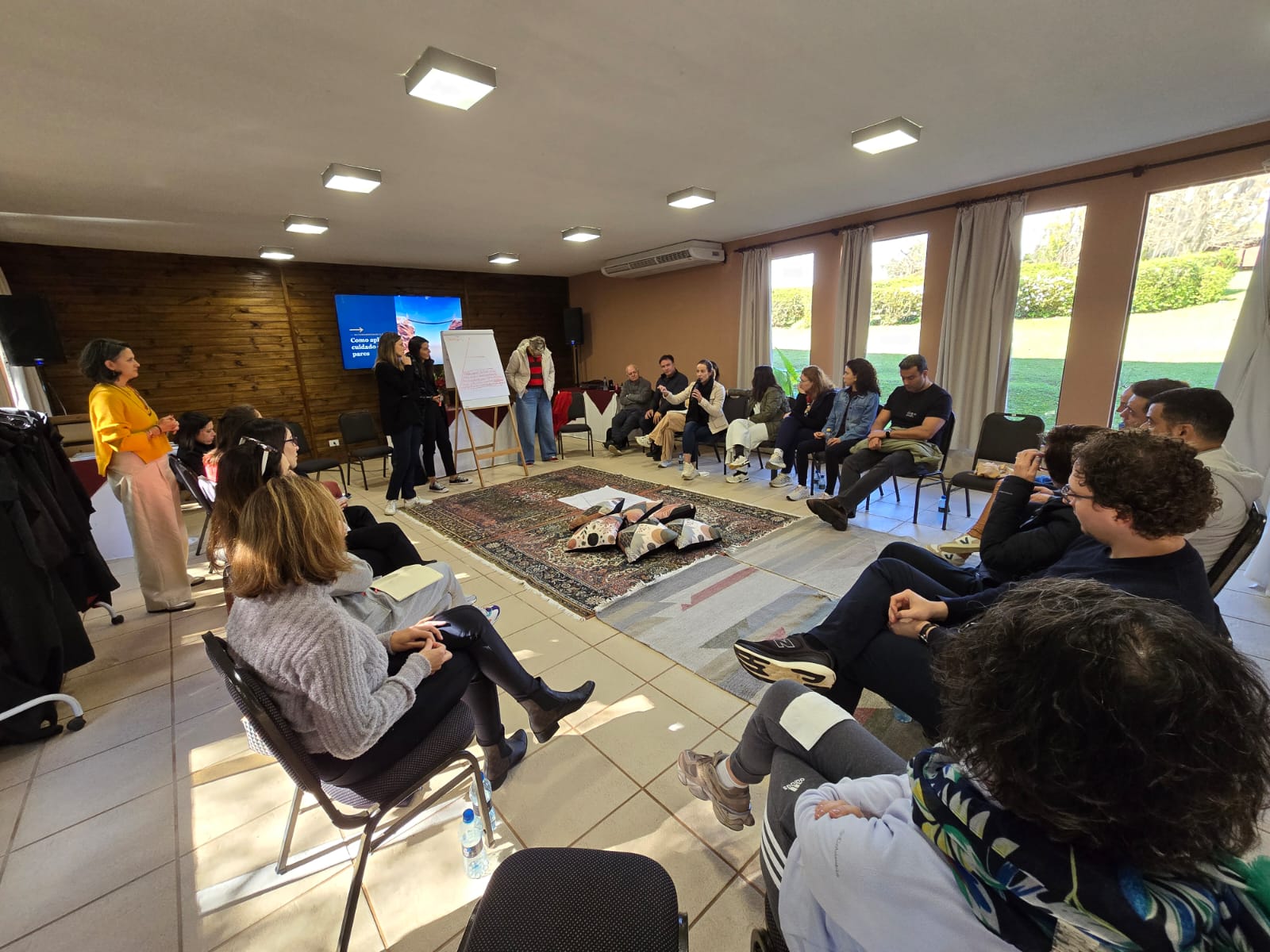 Grupo nasce na AMAPAR com o propósito de ser uma rede sólida de suporte à saúde integral de colegas, com escuta próxima, cuidado pessoal e empatia Grupo nasce na AMAPAR com o propósito de ser uma rede sólida de suporte à saúde integral de colegas, com escuta próxima, cuidado pessoal e empatia