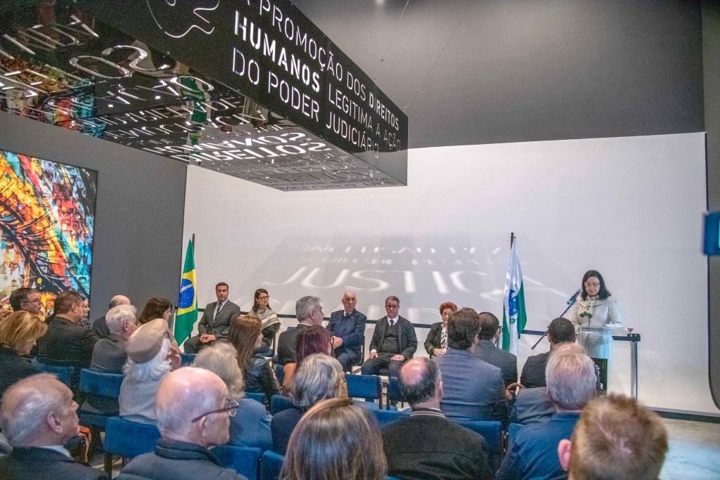 Presidente da AMAPAR participa de homenagem ao saudoso desembargador Francisco José Ferreira Muniz