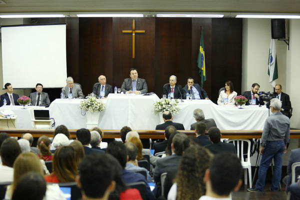 AMAPAR, EMAP e Corregedoria-Geral reúnem mais de 300 pessoas em Maringá durante curso marcado pelo alto nível de posicionamentos sobre Processo Civil