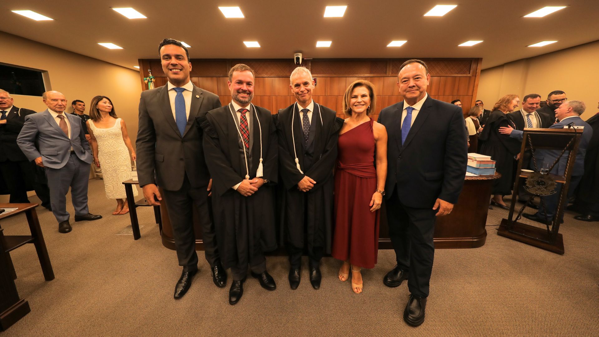 Diretoria da AMAPAR prestigia a posse da nova cúpula diretiva do TRE-PR