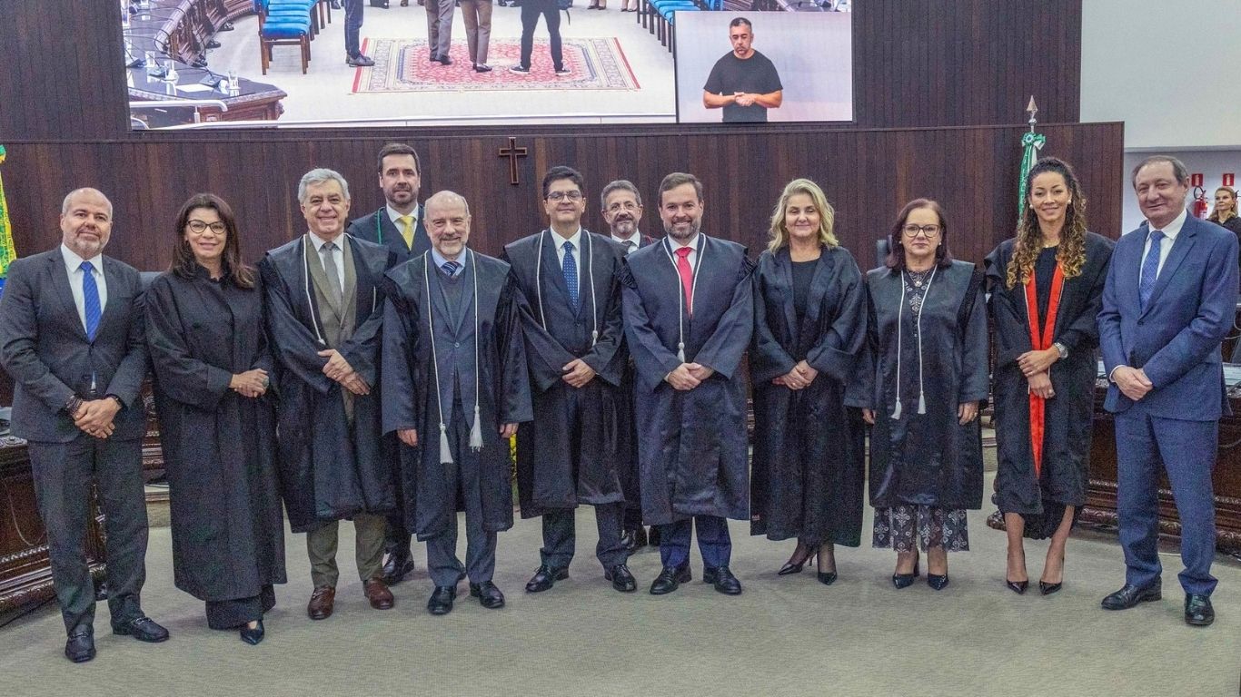 AMAPAR prestigia a posse do novo desembargador do TJPR, Antonio Domingos Ramina Junior