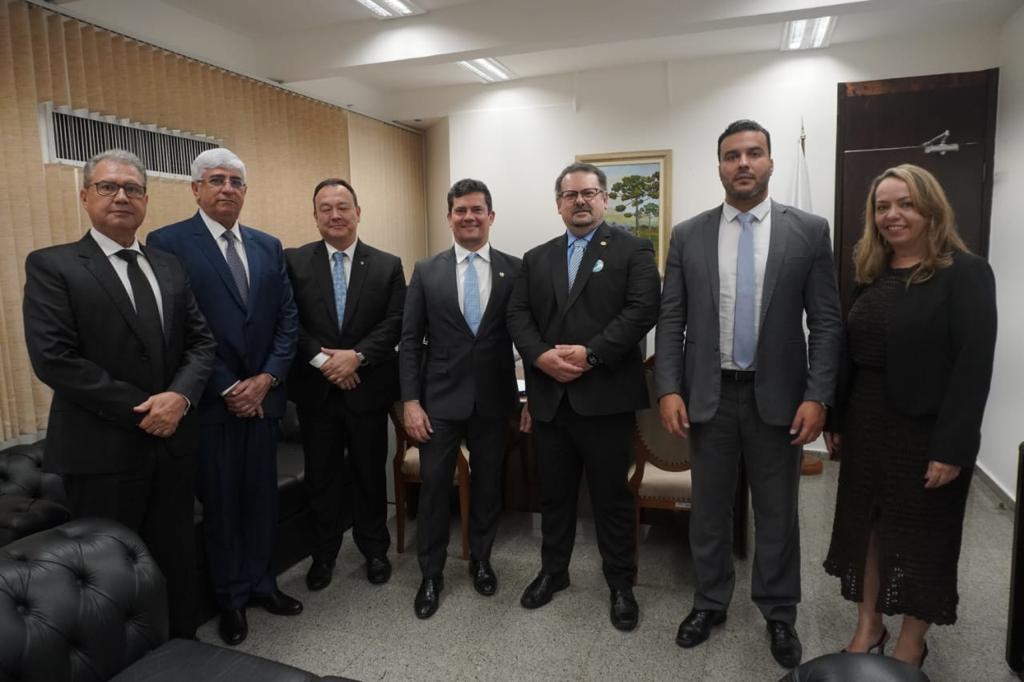 Diretorias da Amapar e da AMB se reúnem com parlamentares para que importantes pautas permaneçam no centro dos debates no Legislativo
