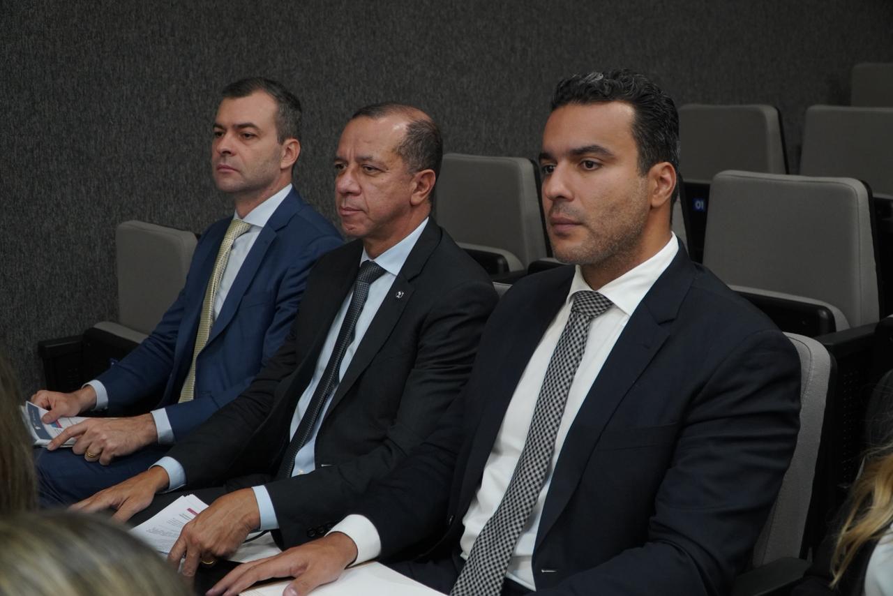 Presidente da AMAPAR e vice-presidente da AMB, Marcel Ferreira dos Santos acompanha 1ª sessão ordinária do CNJ de 2026