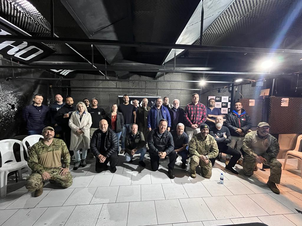 Amapar realiza com êxito curso de tiro, armamento e APH de combate para 21 associados e associadas 