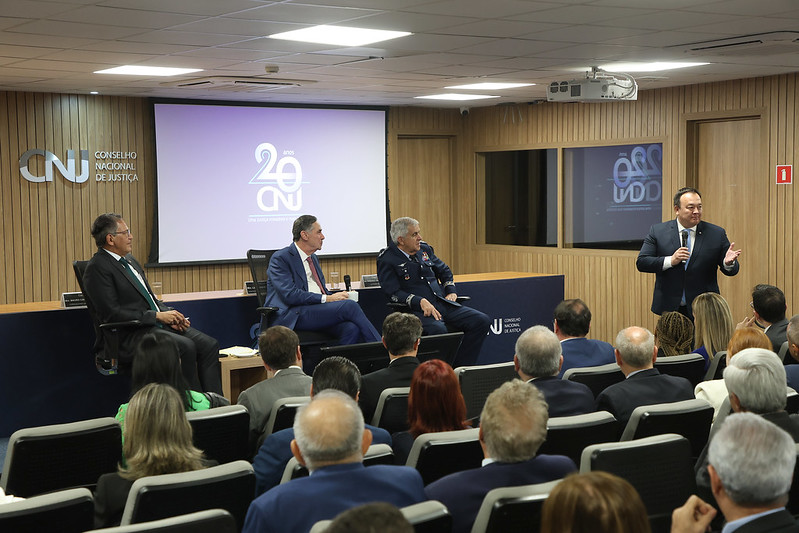  20 anos de CNJ - Ministros Barroso e Campbell Marques tratam de temas da magistratura com representantes de associações